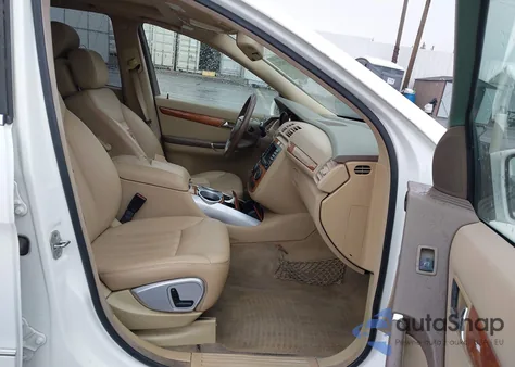 2007 Mercedes-Benz R 350 4Matic z USA, uszkodzony, nr VIN 4JGCB65E87A054600